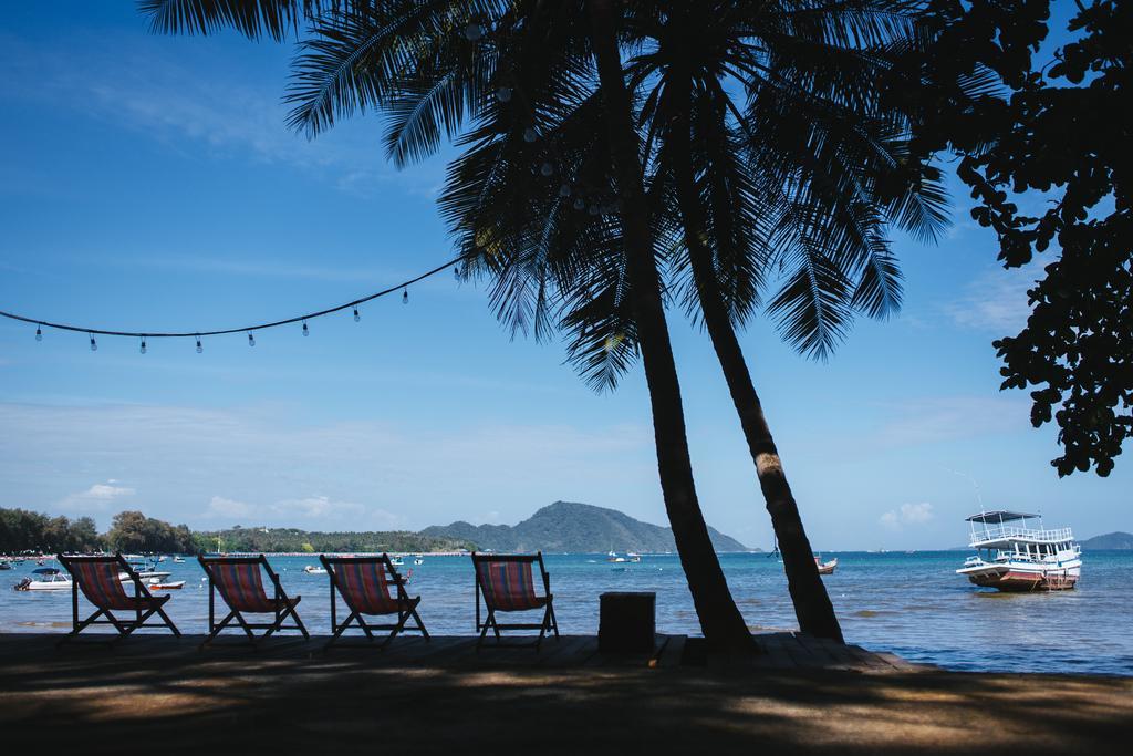 Rawai View Beachfront Exterior photo